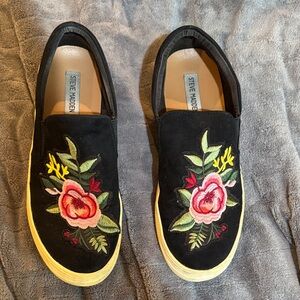 Ladies, size 9.5 Steve Madden Black suede,  Floral Embroidered Sneakers.